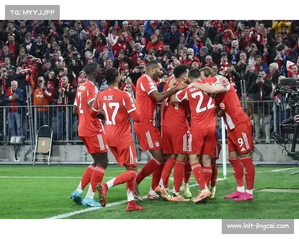 拜仁前锋迪亚斯因对阵巴黎时红牌动作被欧足联禁赛三场